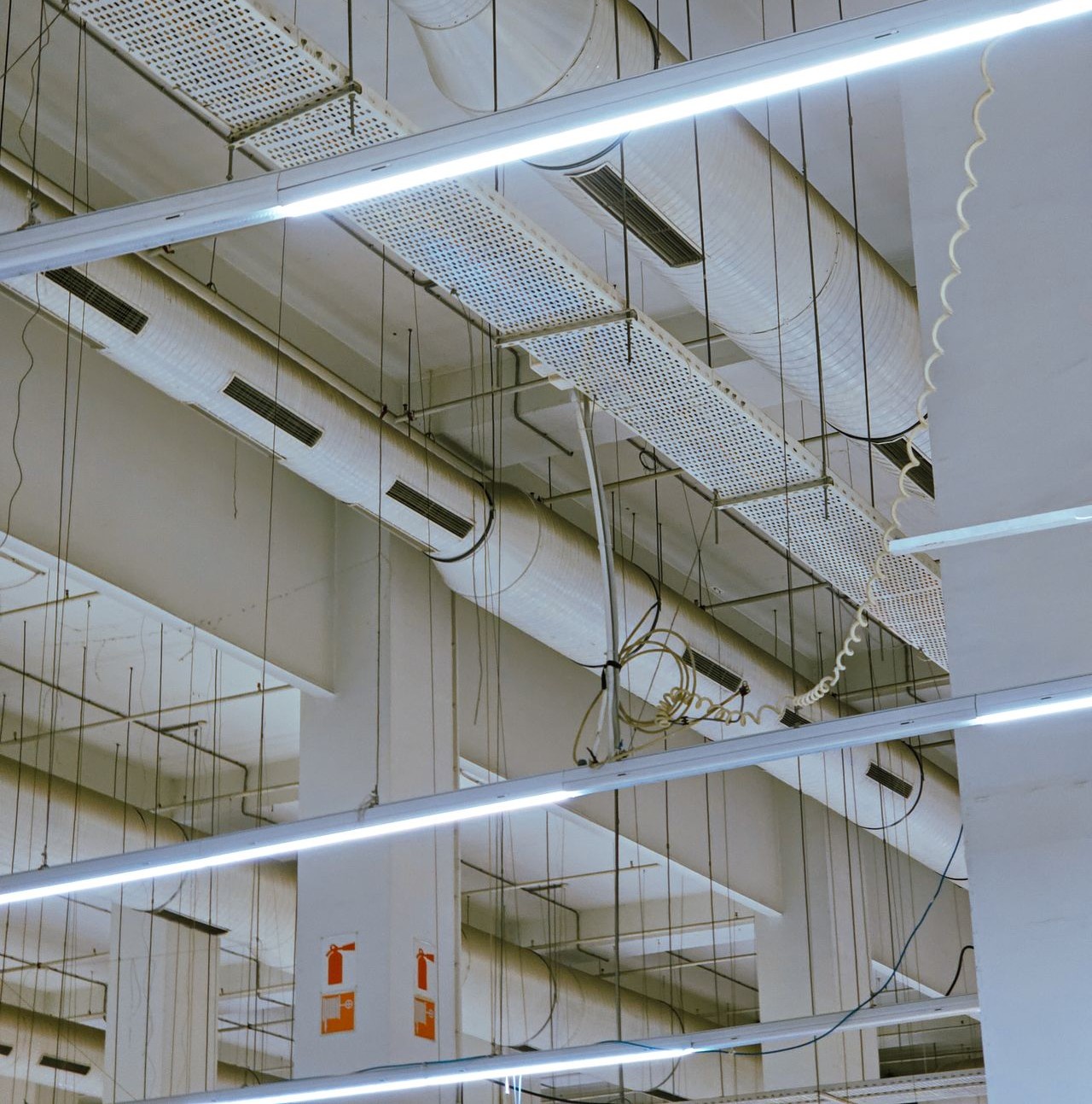 Professional high-dusting service in a Las Vegas facility